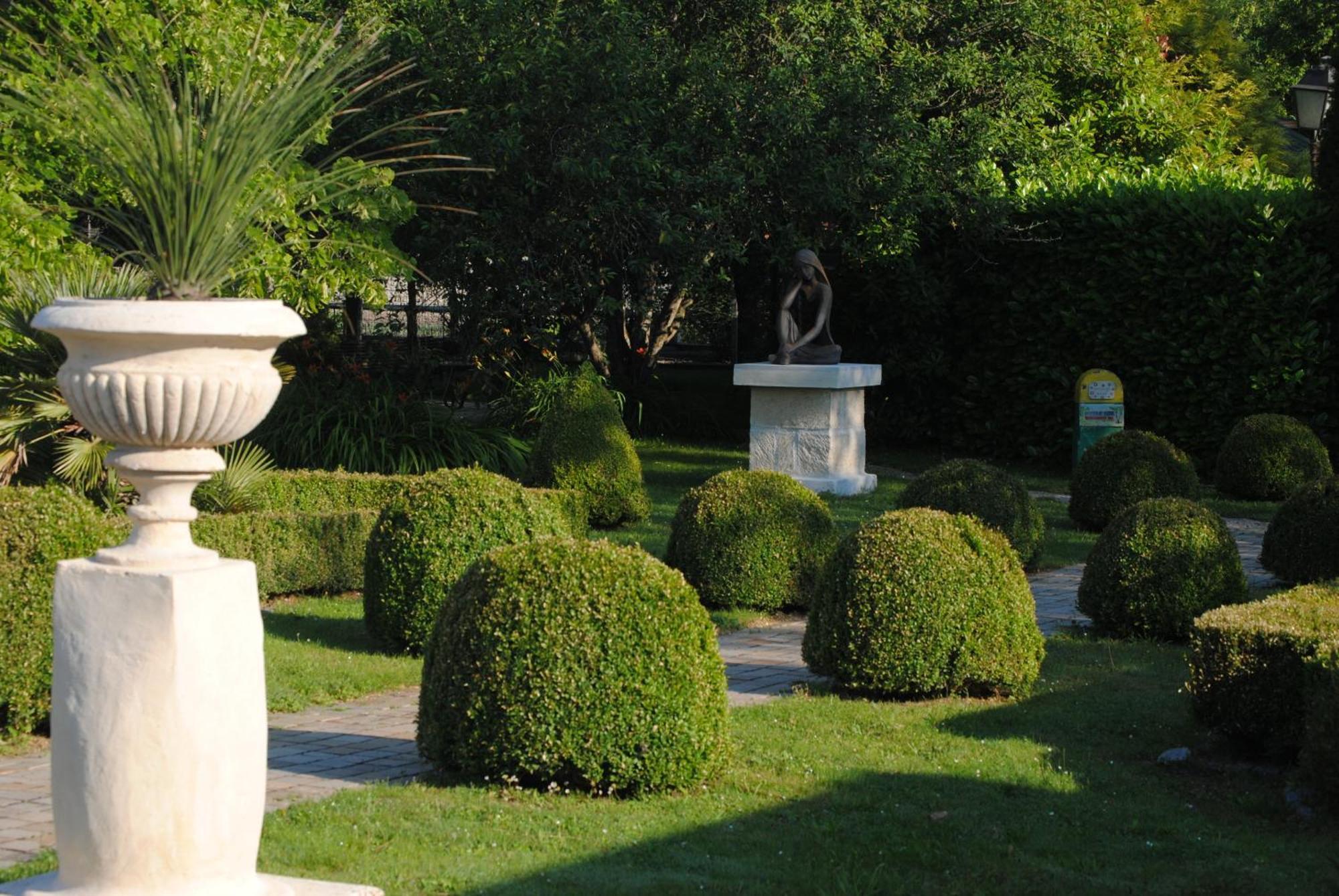 Les Insolites Du Grand Logis Marchais  외부 사진